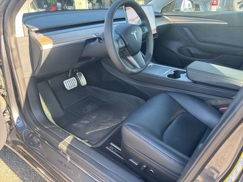 Used 2023 Tesla Model 3 Performance image 23