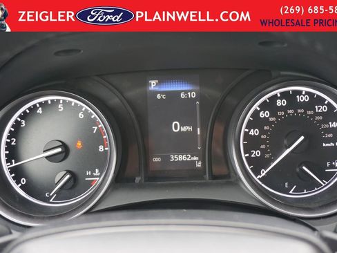 Used 2024 Toyota Camry SE image 26