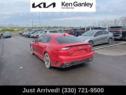Used 2018 Kia Stinger GT2 image 7