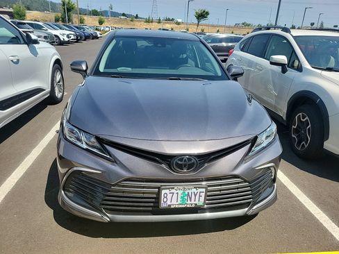 Used 2023 Toyota Camry LE AWD/4WD image 2