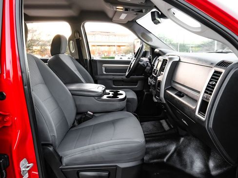 Used 2016 RAM 3500 SLT w/ Cold Weather Group image 30