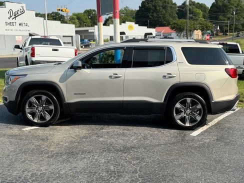 Used 2017 GMC Acadia SLT FWD image 8