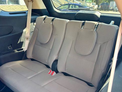 Used 2022 Ford Explorer XLT image 20