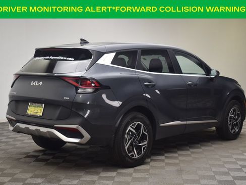 Used 2023 Kia Sportage LX AWD/4WD image 8