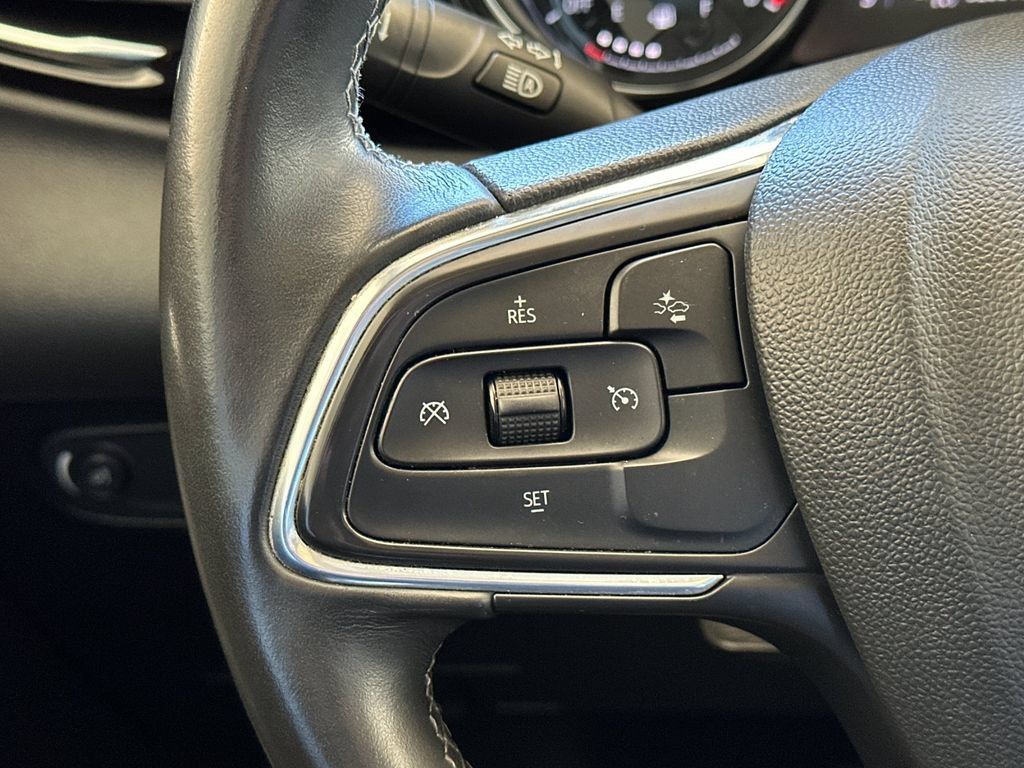 Used 2021 Buick Encore GX Select w/ Advanced Technology Package FWD image 27