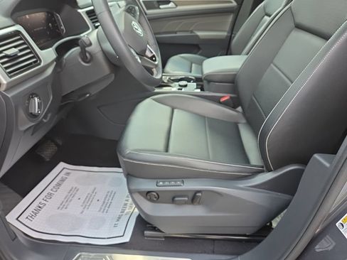 Used 2023 Volkswagen Atlas Cross Sport SEL AWD/4WD image 18