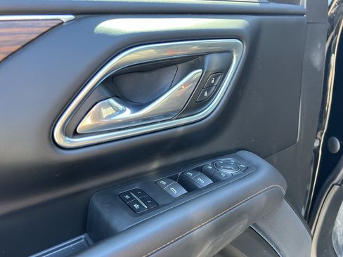 Used 2023 Chevrolet Tahoe High Country AWD/4WD image 19