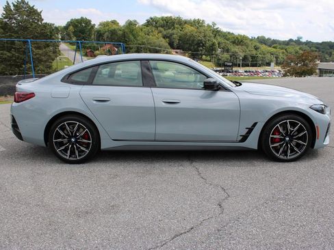 New 2026 BMW 430i xDrive w/ M Sport Package image 9