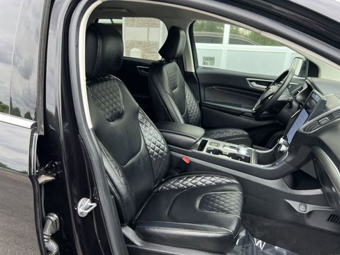 Used 2023 Ford Edge Titanium AWD/4WD image 25