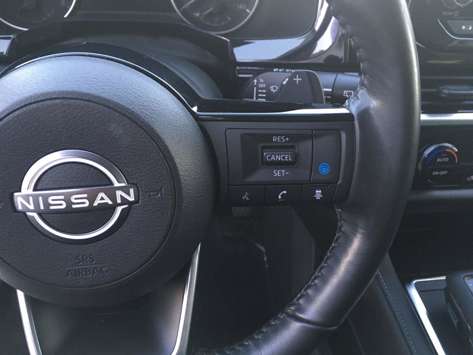 Used 2023 Nissan Pathfinder SV AWD/4WD image 21