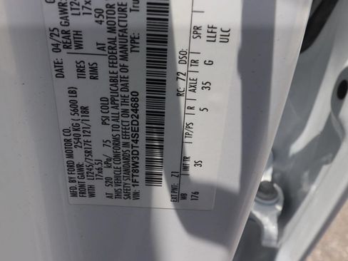 Certified 2025 Ford F350 XLT AWD/4WD image 22