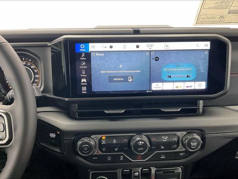 New 2026 Jeep Wrangler Unlimited Rubicon AWD/4WD image 15