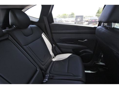 Certified 2025 Hyundai Tucson SEL FWD image 13