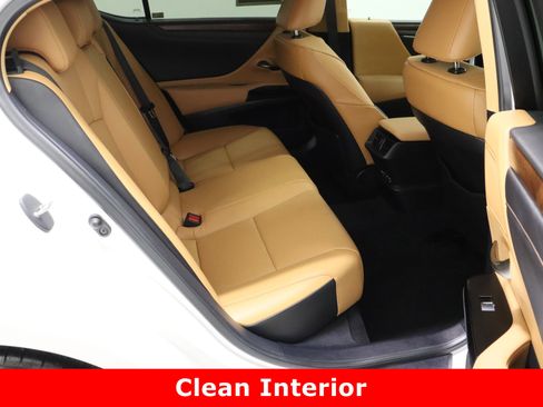 Used 2025 Lexus ES 350 w/ Premium Package image 38