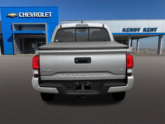 Used 2020 Toyota Tacoma SR AWD/4WD image 8