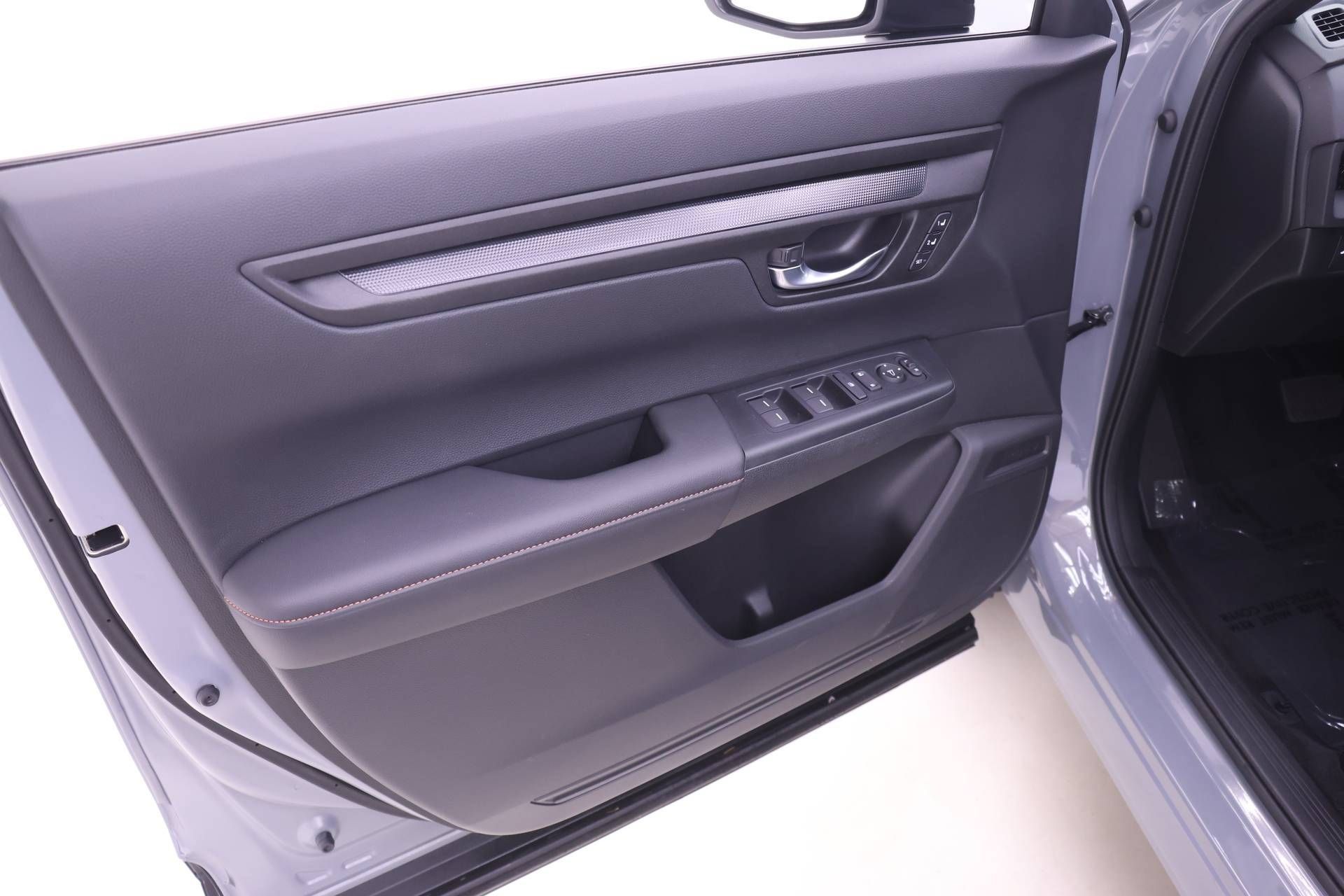 Certified 2026 Honda CR-V Sport-L image 9