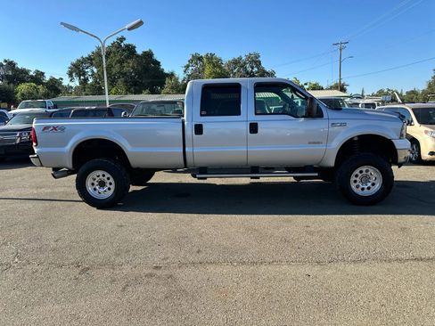 Used 2005 Ford F350 Harley-Davidson image 3