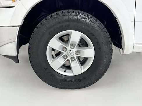 Used 2017 RAM 1500 Outdoorsman AWD/4WD image 28