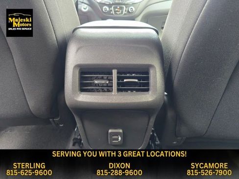 Used 2023 Chevrolet Equinox LT image 22