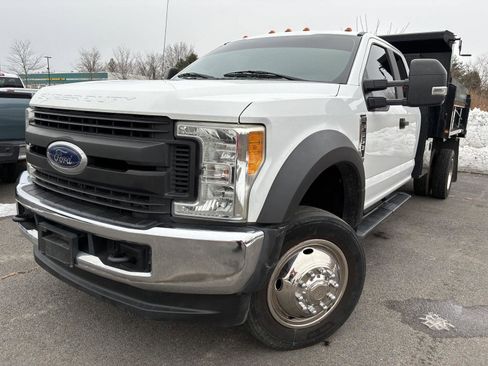 Used 2017 Ford F550 4x4 SuperCab Super Duty image 1