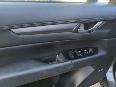 Used 2019 MAZDA CX-5 Touring image 8