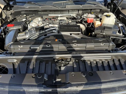Used 2025 GMC Sierra 2500 AT4 w/ AT4 Premium Plus Package AWD/4WD image 29