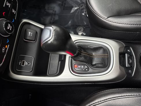Used 2020 Jeep Compass Latitude w/ Popular Equipment Group FWD image 27