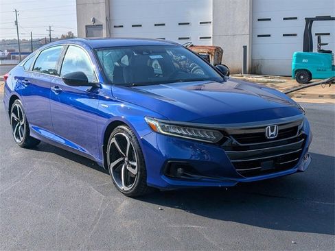 Used 2022 Honda Accord Sport image 3