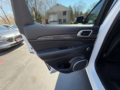 Used 2018 Jeep Grand Cherokee Trackhawk image 30