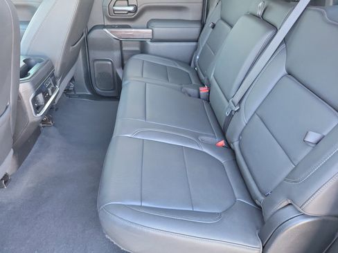 Used 2020 Chevrolet Silverado 2500 LTZ w/ LTZ Premium Package image 12