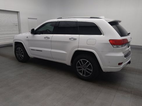 Used 2019 Jeep Grand Cherokee Overland AWD/4WD image 3