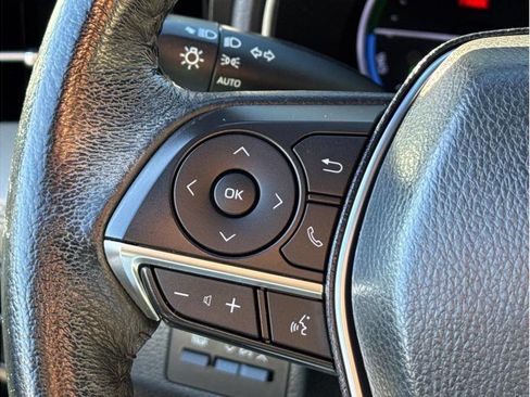 Used 2020 Toyota Avalon XLE image 21