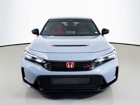 Used 2023 Honda Civic Type R image 2