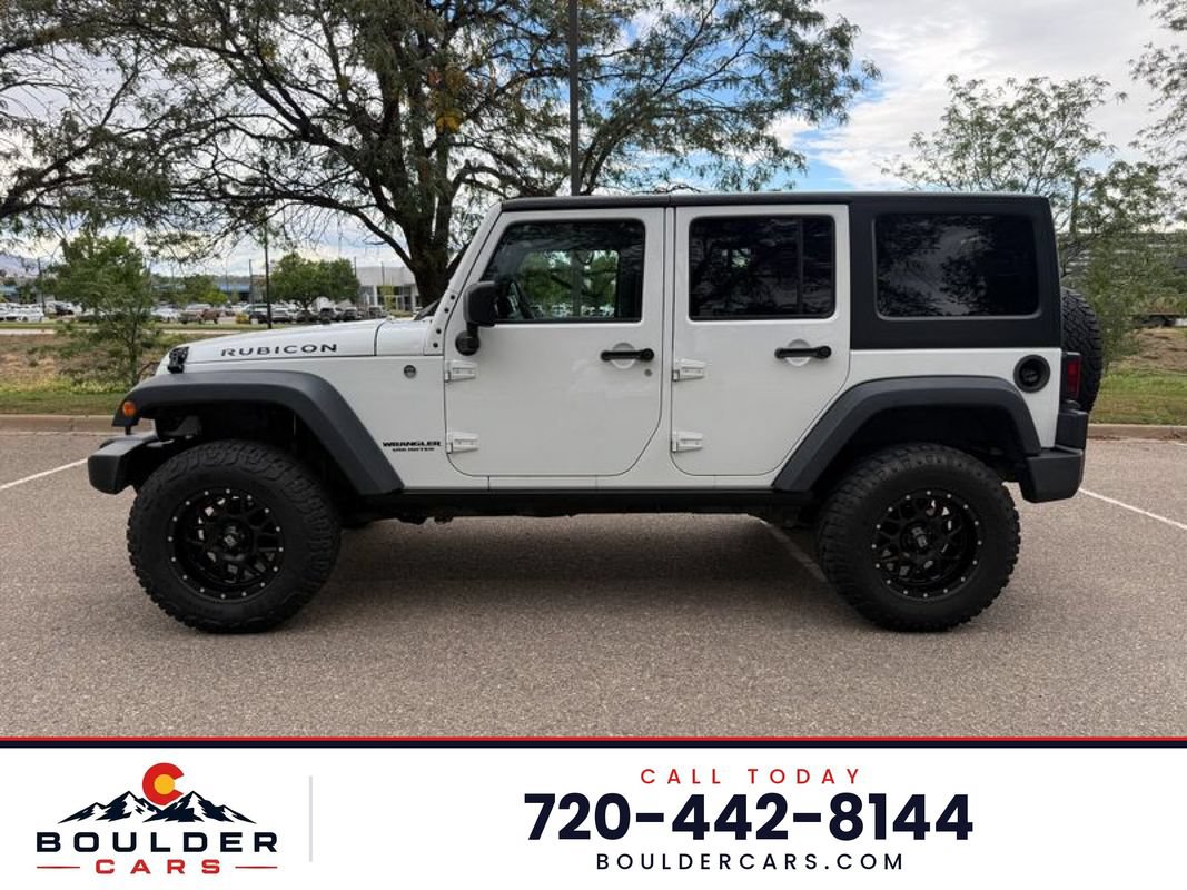 Used 2015 Jeep Wrangler Unlimited Rubicon w/ Connectivity Group AWD/4WD image 1
