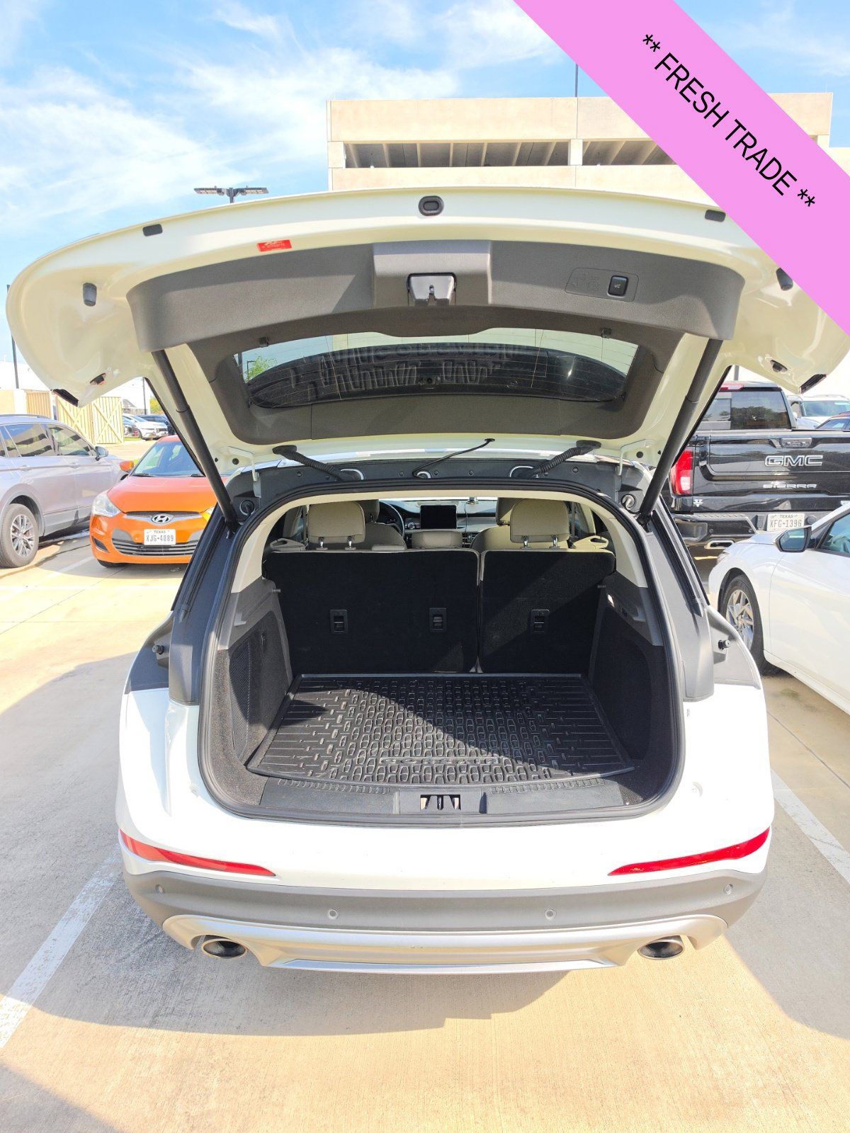 Used 2021 Lincoln Corsair FWD w/ Equipment Group 101A image 23