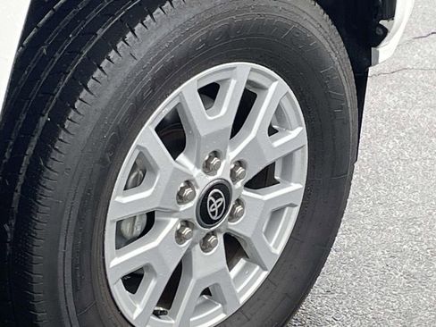 Used 2024 Toyota Tacoma SR5 image 37