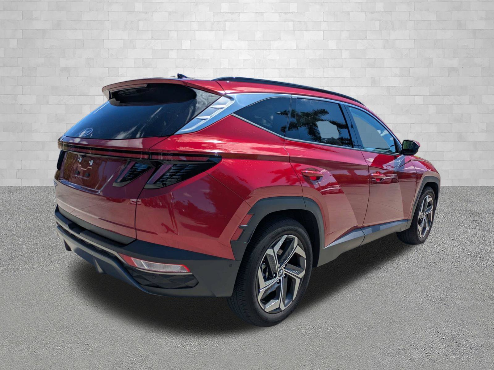 Certified 2024 Hyundai Tucson Limited FWD image 2