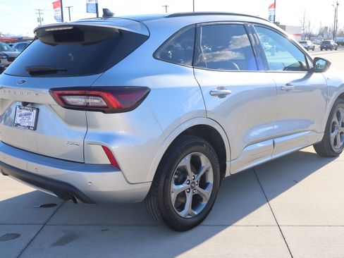 Used 2023 Ford Escape ST-Line w/ Tech Pack #1 image 5