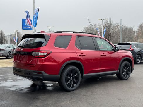 New 2026 Honda Pilot Black Edition image 3