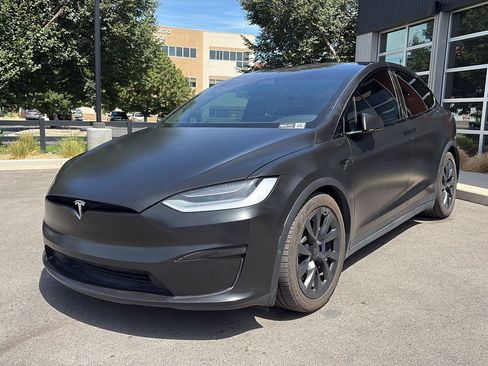 Used 2022 Tesla Model X AWD/4WD image 4