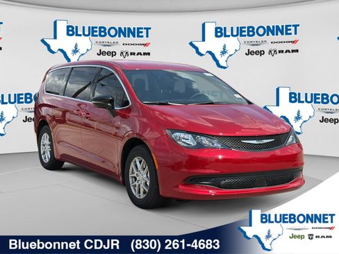 New 2026 Chrysler Voyager LX FWD image 7