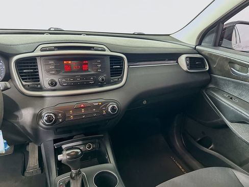 Used 2016 Kia Sorento L FWD image 20