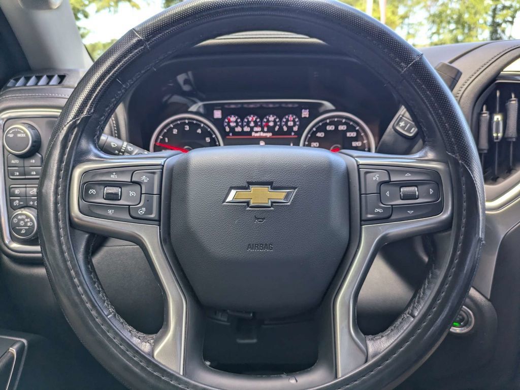 Used 2021 Chevrolet Silverado 1500 LTZ w/ LTZ Premium Package AWD/4WD image 29