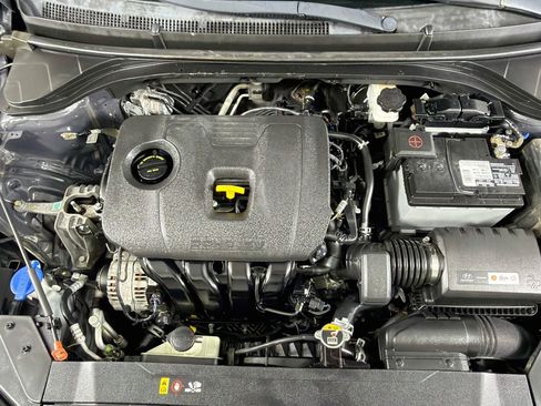 Used 2019 Hyundai Elantra Limited FWD image 31
