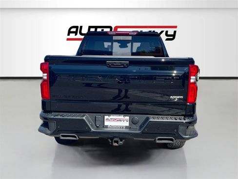 Used 2025 Chevrolet Silverado 1500 RST w/ Dark Appearance Package image 6