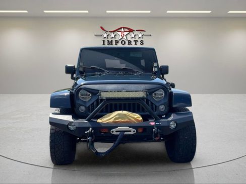 Used 2016 Jeep Wrangler Unlimited Sahara w/ Connectivity Group image 11