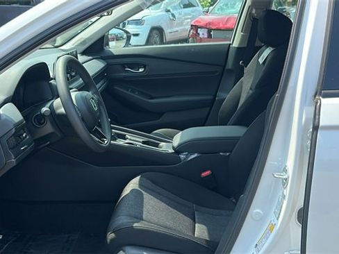 New 2025 Honda Accord SE image 10