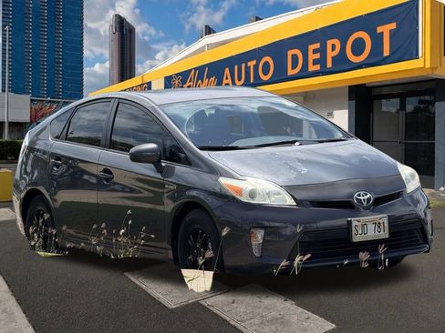 Used 2014 Toyota Prius One FWD image 6