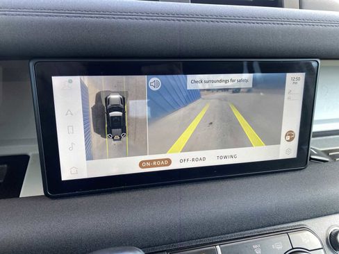 Used 2020 Land Rover Defender 110 First Edition image 21