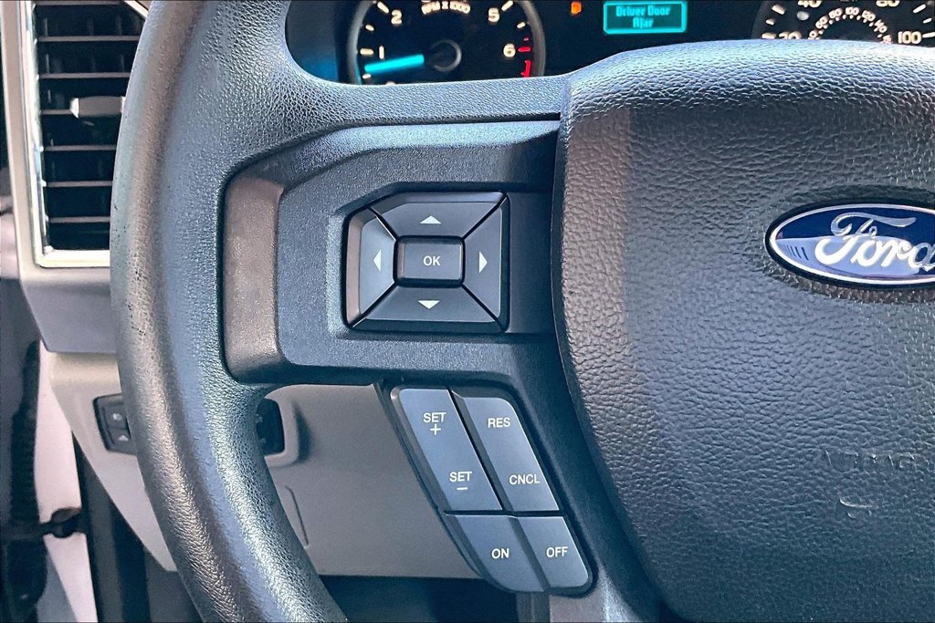 Used 2016 Ford F150 XLT AWD/4WD image 7
